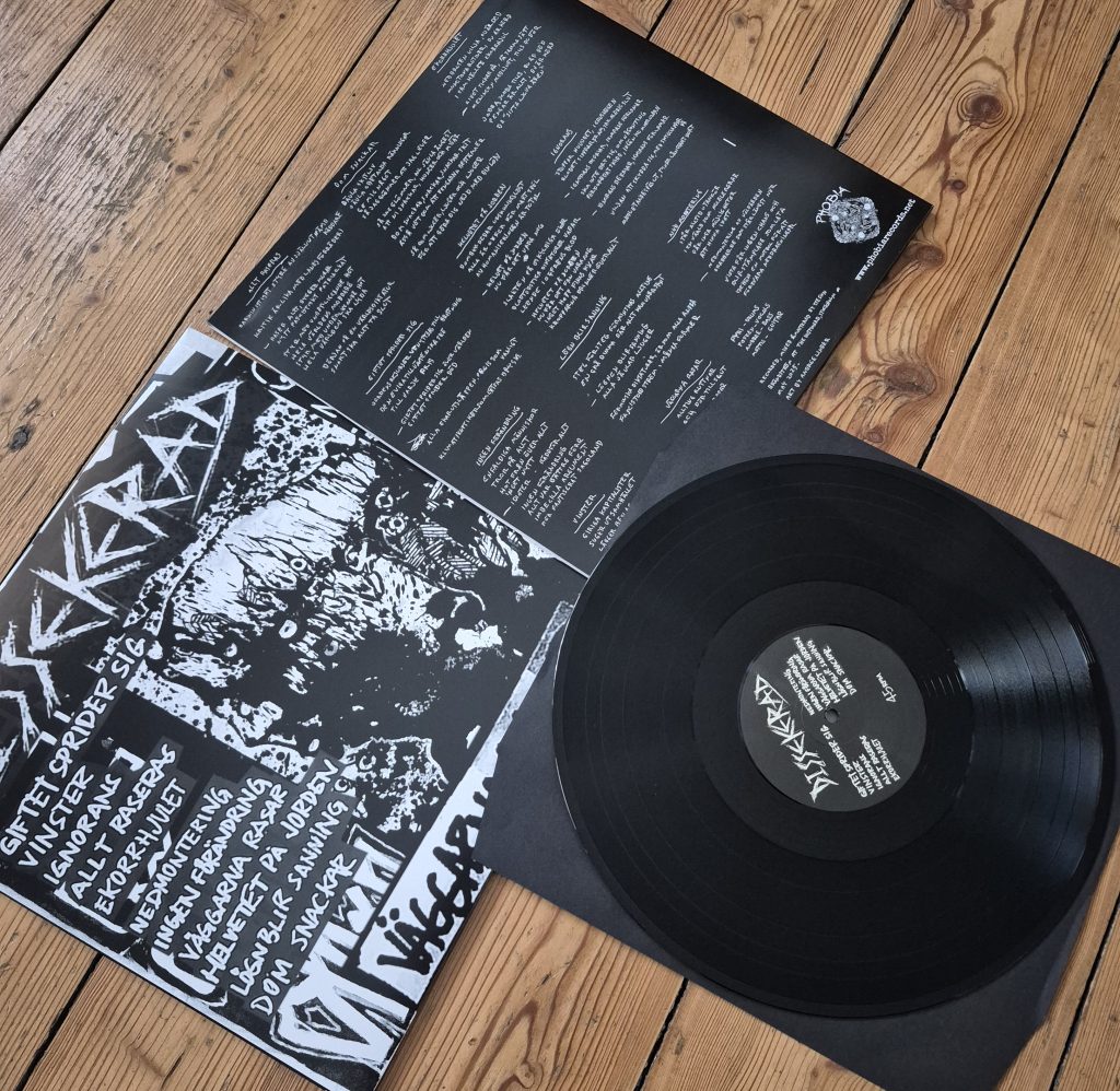 PR312 DISSEKERAD - Väggarna Rasar LP